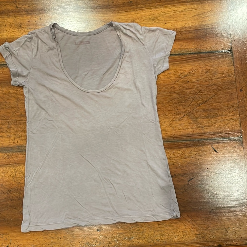 THE GREAT CHINA WALL | deep scoop neck relaxed tshirt | s